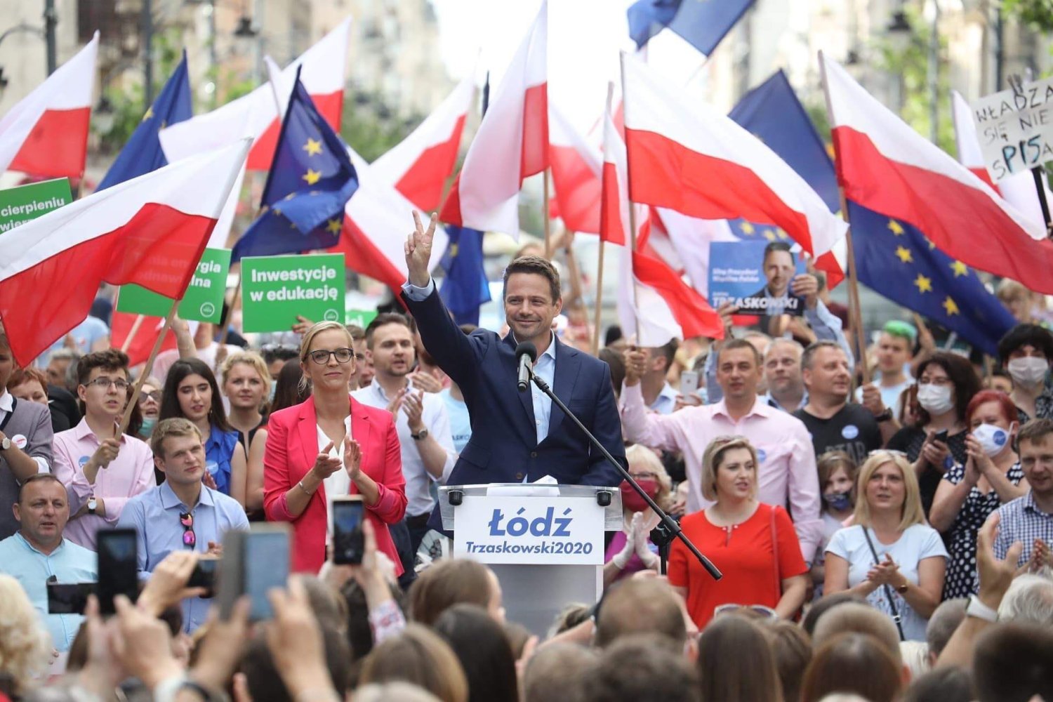 Rafał Trzaskowski na wiecu w Łodzi