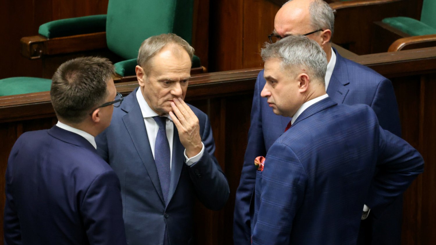Rząd traci poparcie – wykazał sondaż CBOS.