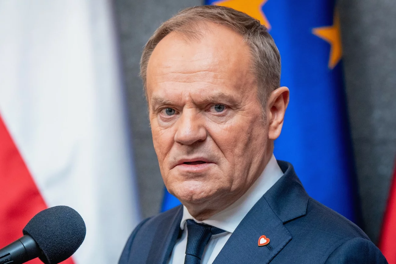 Tak Tusk zareagował na wpisy PiS dot. USA i Ukrainy. "Niech nikt już nie udaje..." Donald Tusk reaguje na słowa PiS. Mocny wpis dotyczył USA i Ukrainy