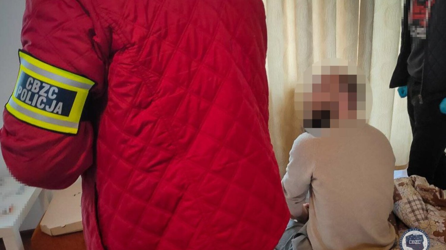 29-latek został zatrzymany pod zarzutem oszustw internetowych. Grozi mu do ośmiu lat pozbawienia wolności.