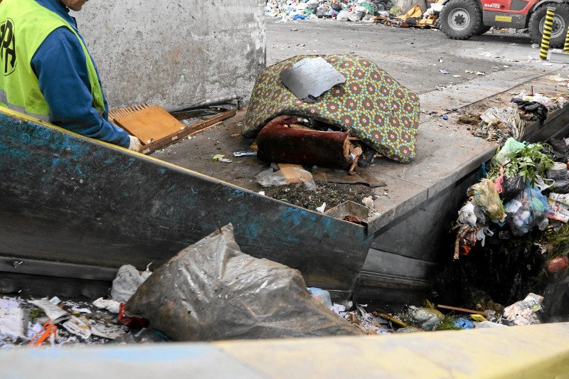 Trzech mężczyzn w Długim Borku zginęło podczas utylizacji żywności.