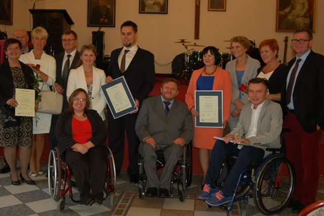 Lodołamacze 2013 z regionu dolnośląsko-opolskiego. Bartłomiej Skrzyński siedzi pierwszy z prawej