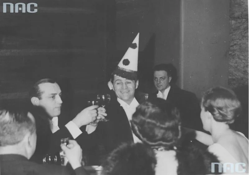 Bal sylwestrowy w lokalu Adria w Warszawie, 1935