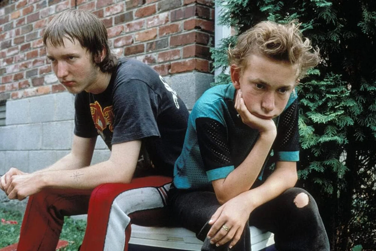 Jacob Reynolds i Nick Sutton w filmie "Skrawki".