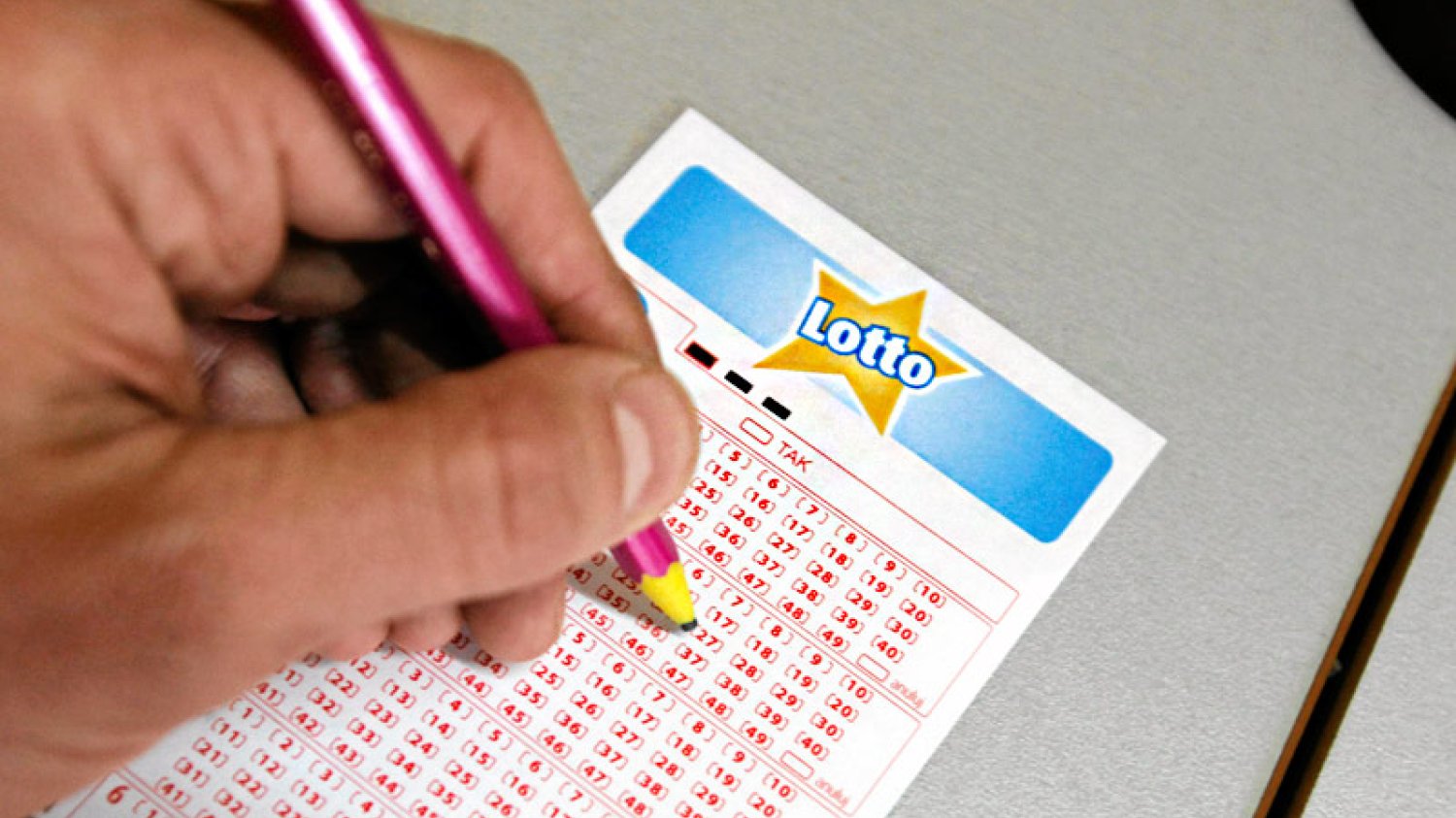 Aleksander milionerem dzięki Lotto był krótko. W ciągu kilku lat z prawie 3 mln zł wygranej zostało kilkadziesiąt tysięcy.