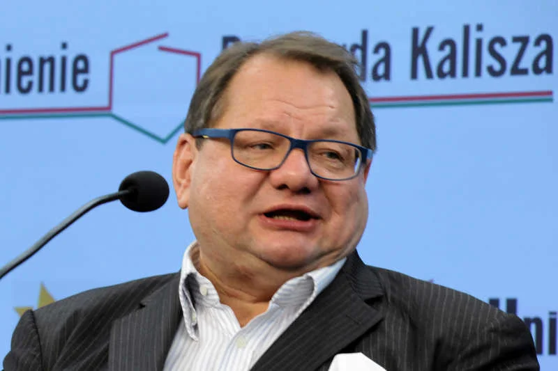 Ryszard Kalisz nawołuje, by Polska nie stawała się krajem dla jednej tylko grupy, czyli katolików.