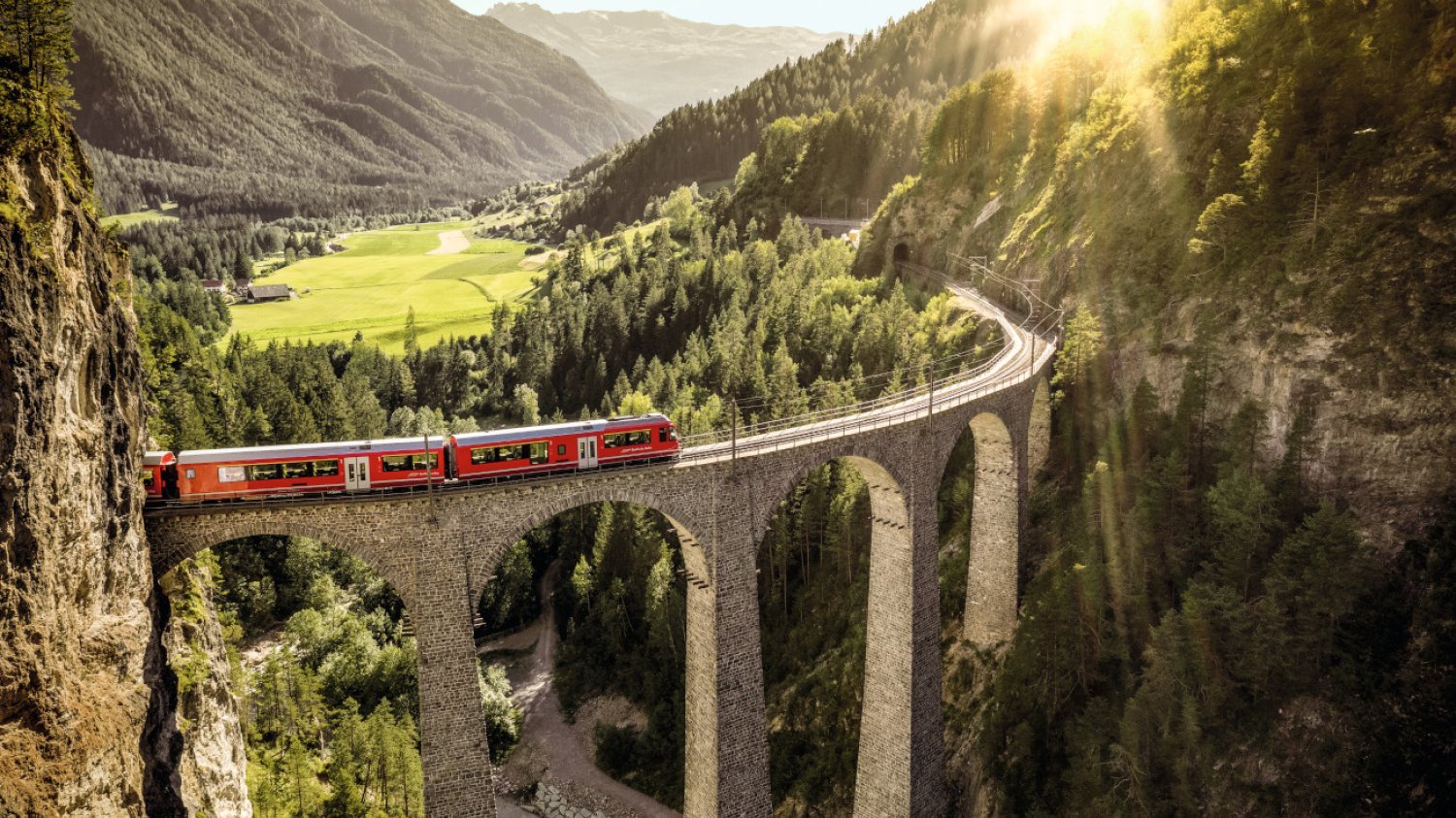 Grand Train Tour po Szwajcarii. Podróż tymi pociągami to must have!