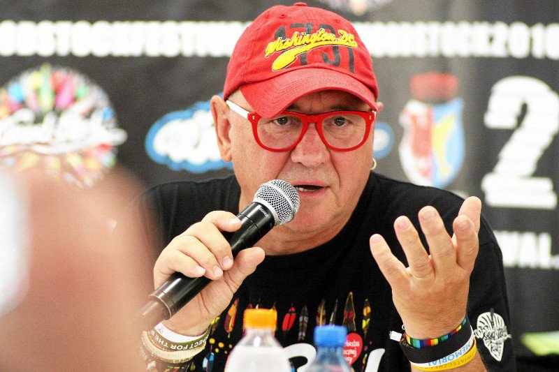 Błaszczak pogroził w sprawie Przystanku Woodstock. Mamy odpowiedź Owsiaka. Z klasą: "Zacznę od podziękowań!"