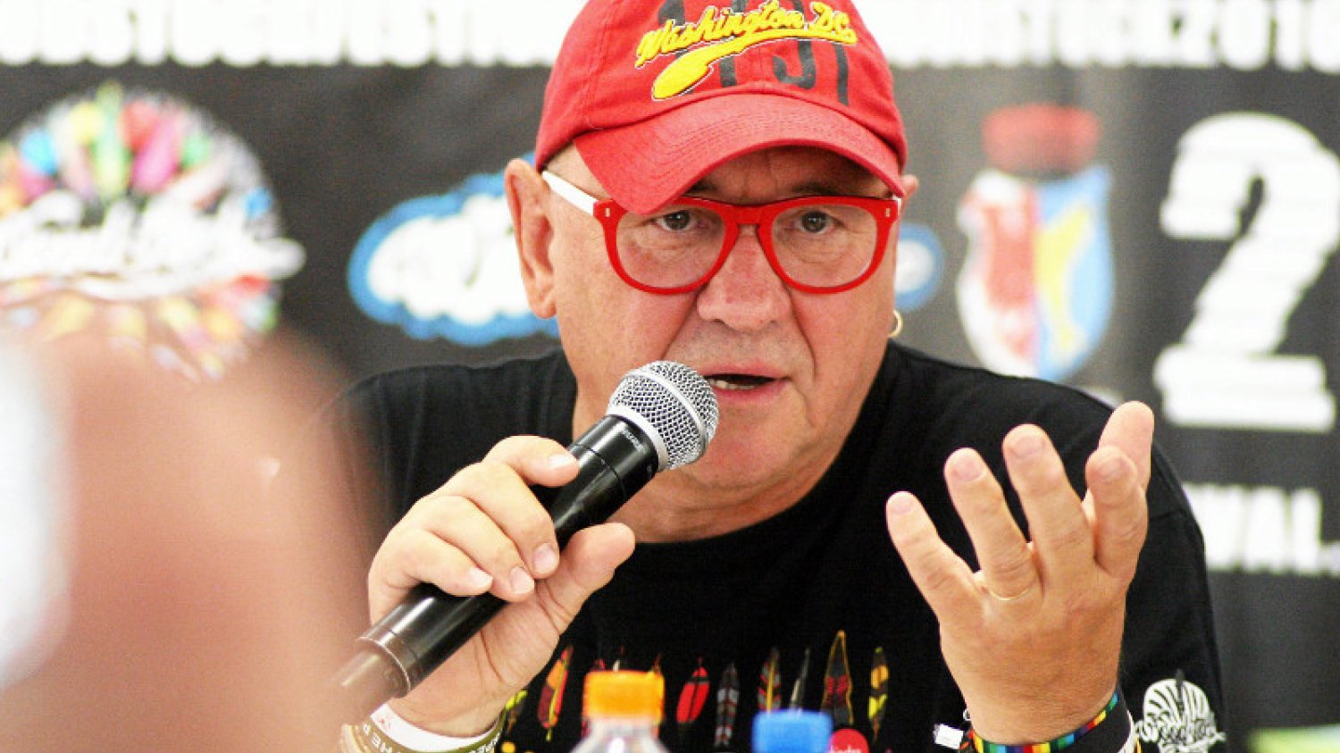 Błaszczak pogroził w sprawie Przystanku Woodstock. Mamy odpowiedź Owsiaka. Z klasą: "Zacznę od podziękowań!"