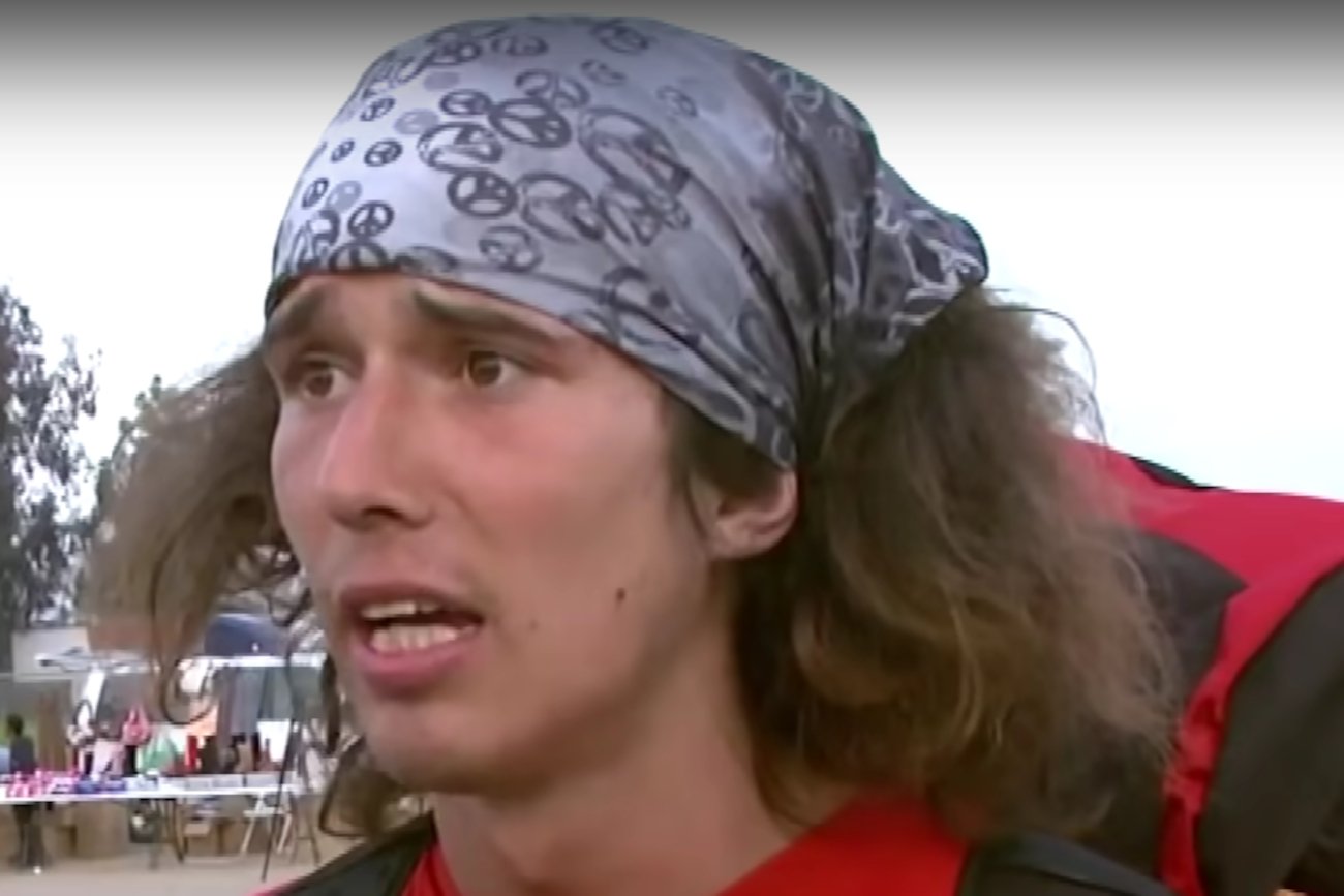 "Autostopowicz z siekierą" to historia Caleba "Kaia" Lawrenca'a McGillvary'ego.