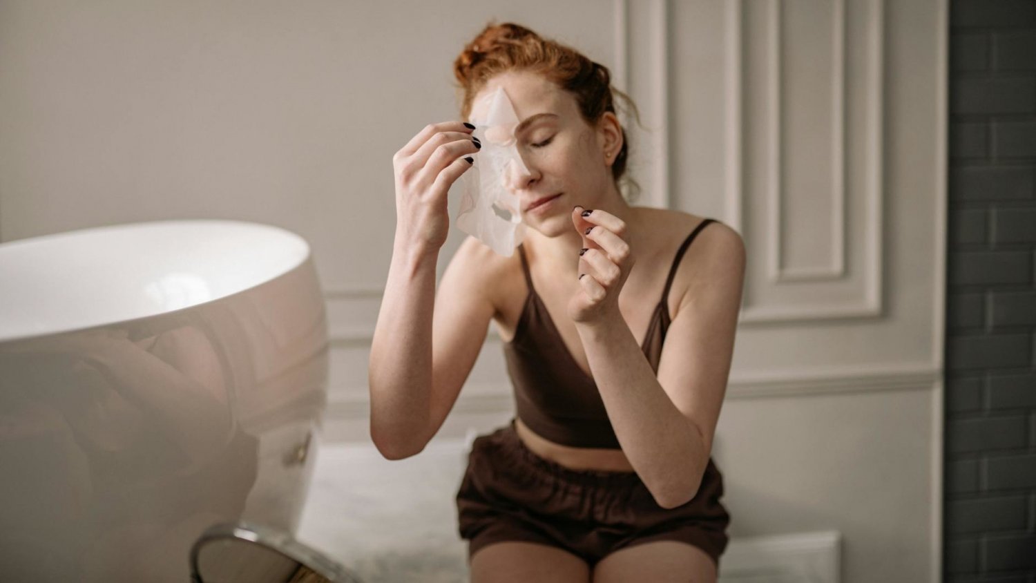 Lifting bez skalpela? Kolagen i gua sha w roli głównej