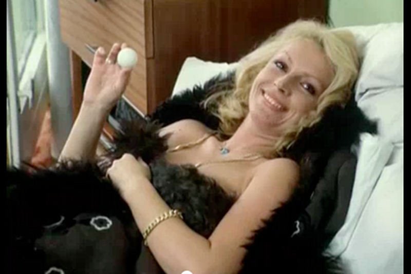 Ewa Wiśniewska w filmie "Co mi zrobisz jak mnie złapiesz" (1978) to prawdziwa sex bomba