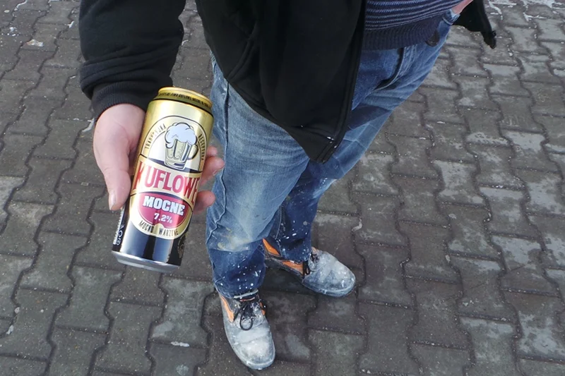 Pan kupił swoje piwo za 2,20 zł