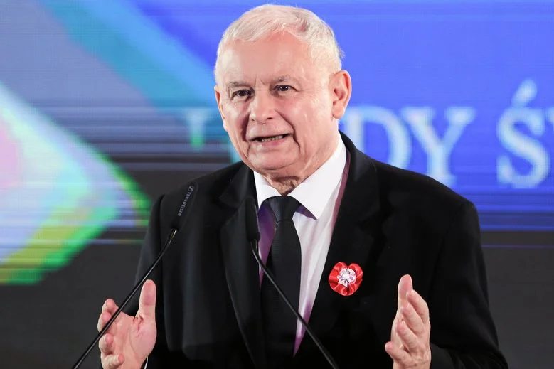 Dwa sondaże i dwa zupełnie różne wyniki. Ten przygotowany przez kantar daje zwycięstwo partii Jarosława Kaczyńskiego.