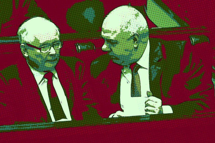 Jarosław Kaczyński i Jacek Sasin, odpowiednio wicepremier ds. bezpieczeństwa i minister aktywów państwowych.