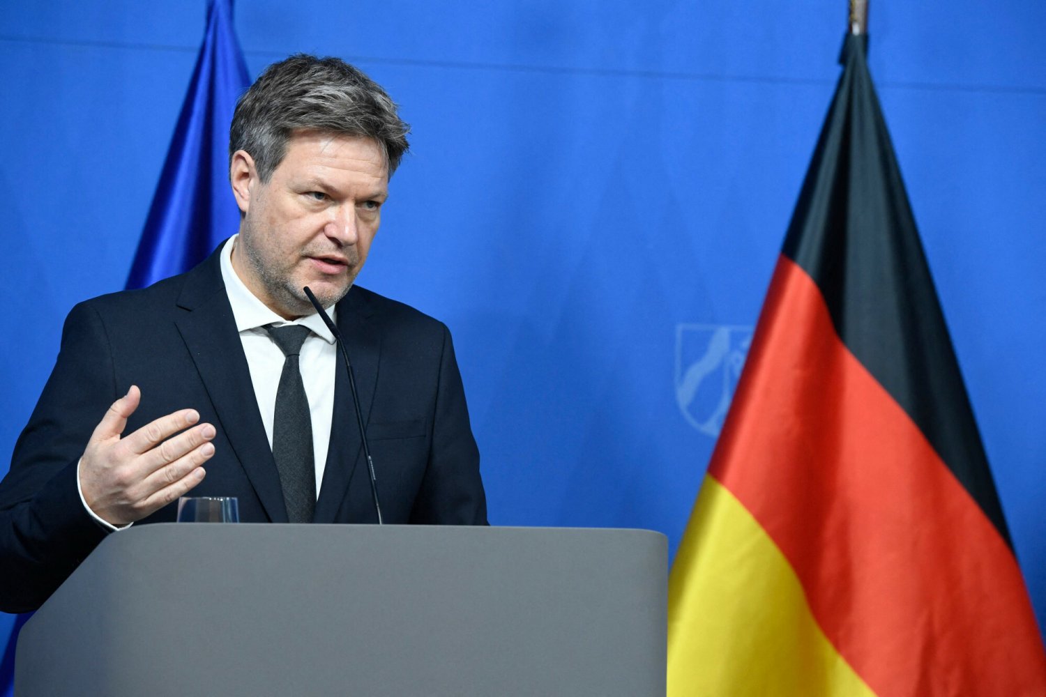 Minister gospodarki Niemiec  Robert Habeck poinformował, że Gazprom Germania będzie od teraz pod zarządem państwa