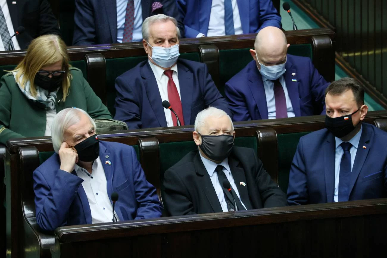 PIS z projektem podwyżek dla nauczycieli. Miałyby ruszyć już a maju