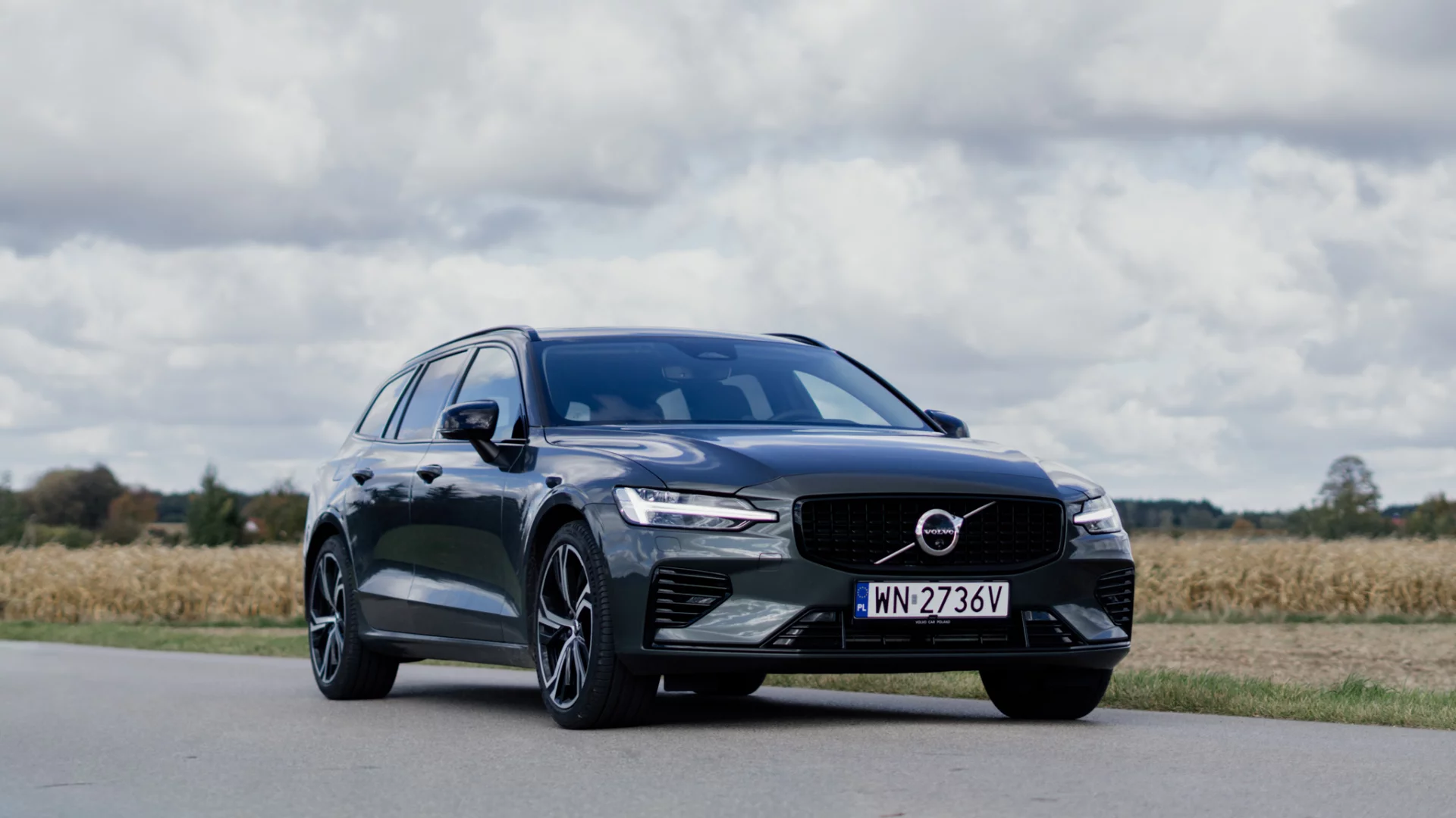 Volvo V60 jako wydajna hybryda. Zasięg na prądzie to zaleta, ale jest coś jeszcze