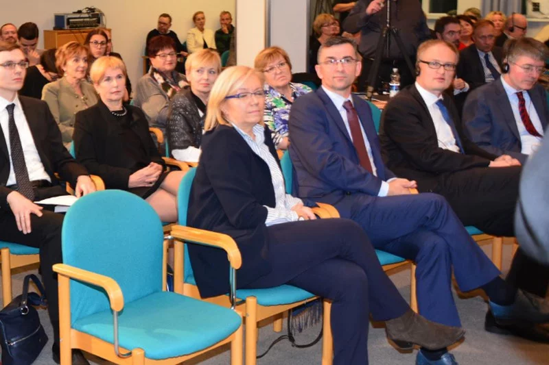 Sędzia Julia Przyłębska i jej mąż ambasador Andrzej Przyłębski podczas dyskusji o TK w ambasadzie w Berlinie