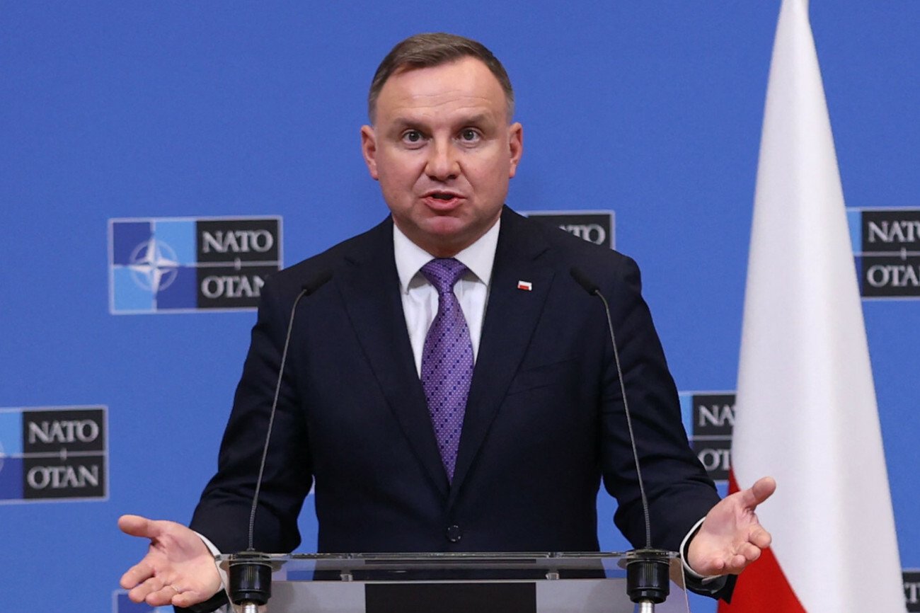 Andrzej Duda odpowiedział na pytanie o obowiązkowe szczepienia w Polsce.