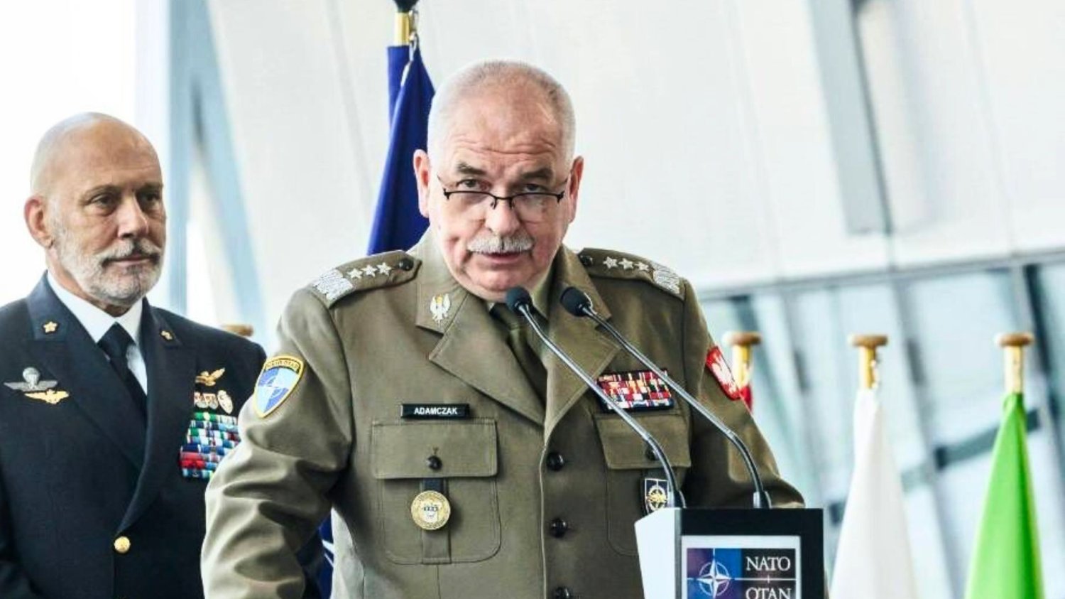 Generał Janusz Adamczak odchodzi z armii. Ma wielką wiedzę o NATO.