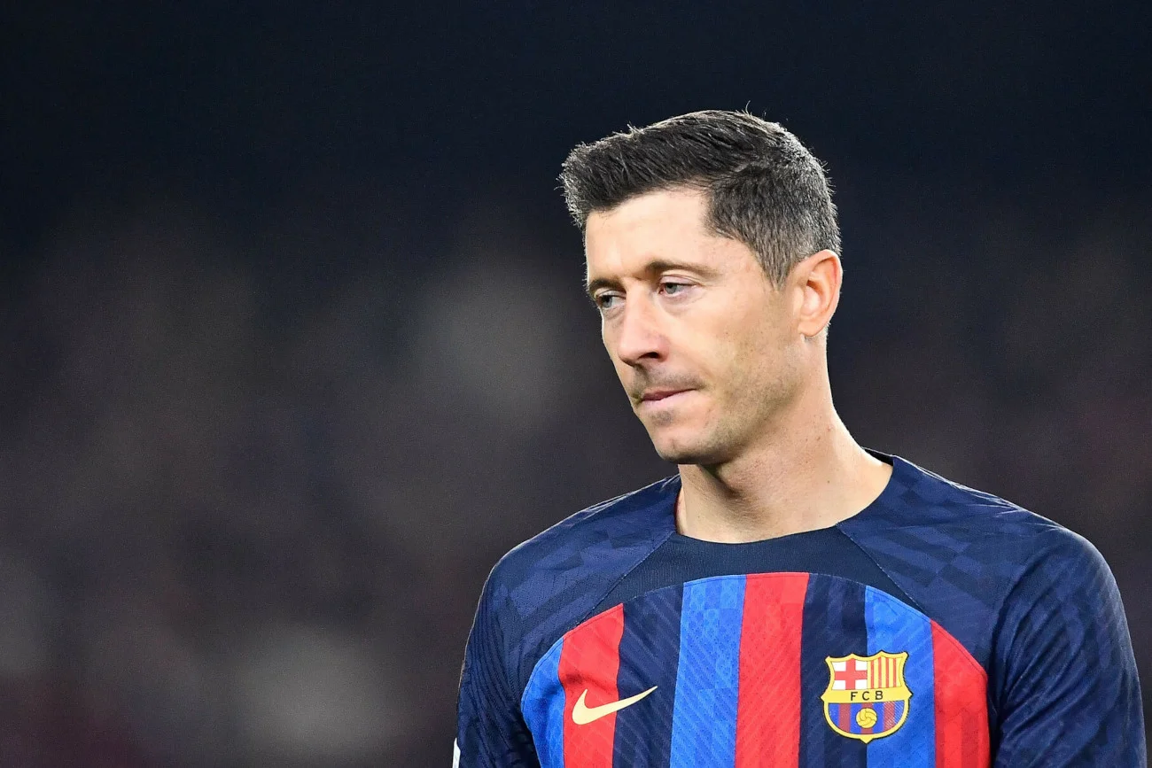Robert Lewandowski w barwach Barcelony odpadł już zarówno z Ligi Mistrzów, jak i Ligi Europy UEFA.