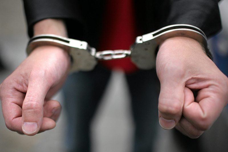 Policja zatrzymała trzech mężczyzn. Wśród nich jest znany pseudokibic Paweł M. pseudonim "Misiek".