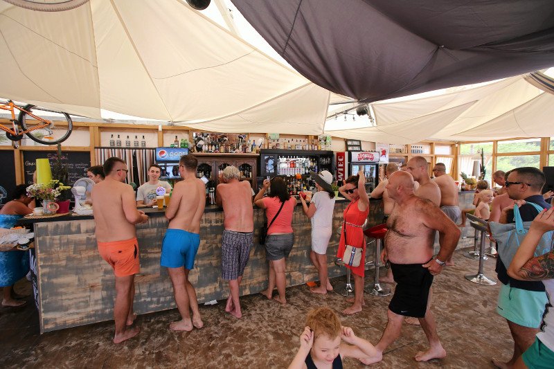 Coraz więcej Polaków szuka zorganizowanych wczasów