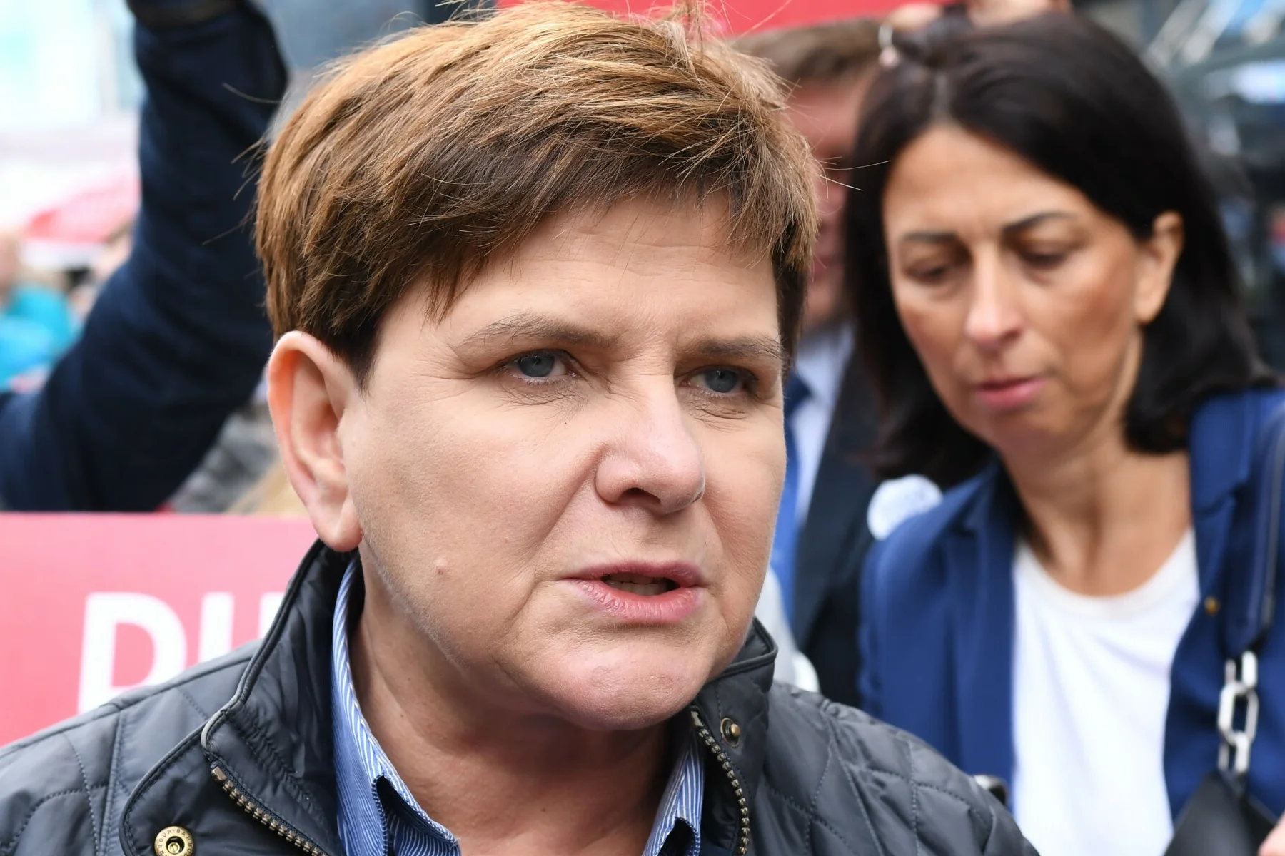 Prokuratura wraca do kwestii płyt z dowodami ws. wypadku Beaty Szydło. Zostały one uszkodzone.