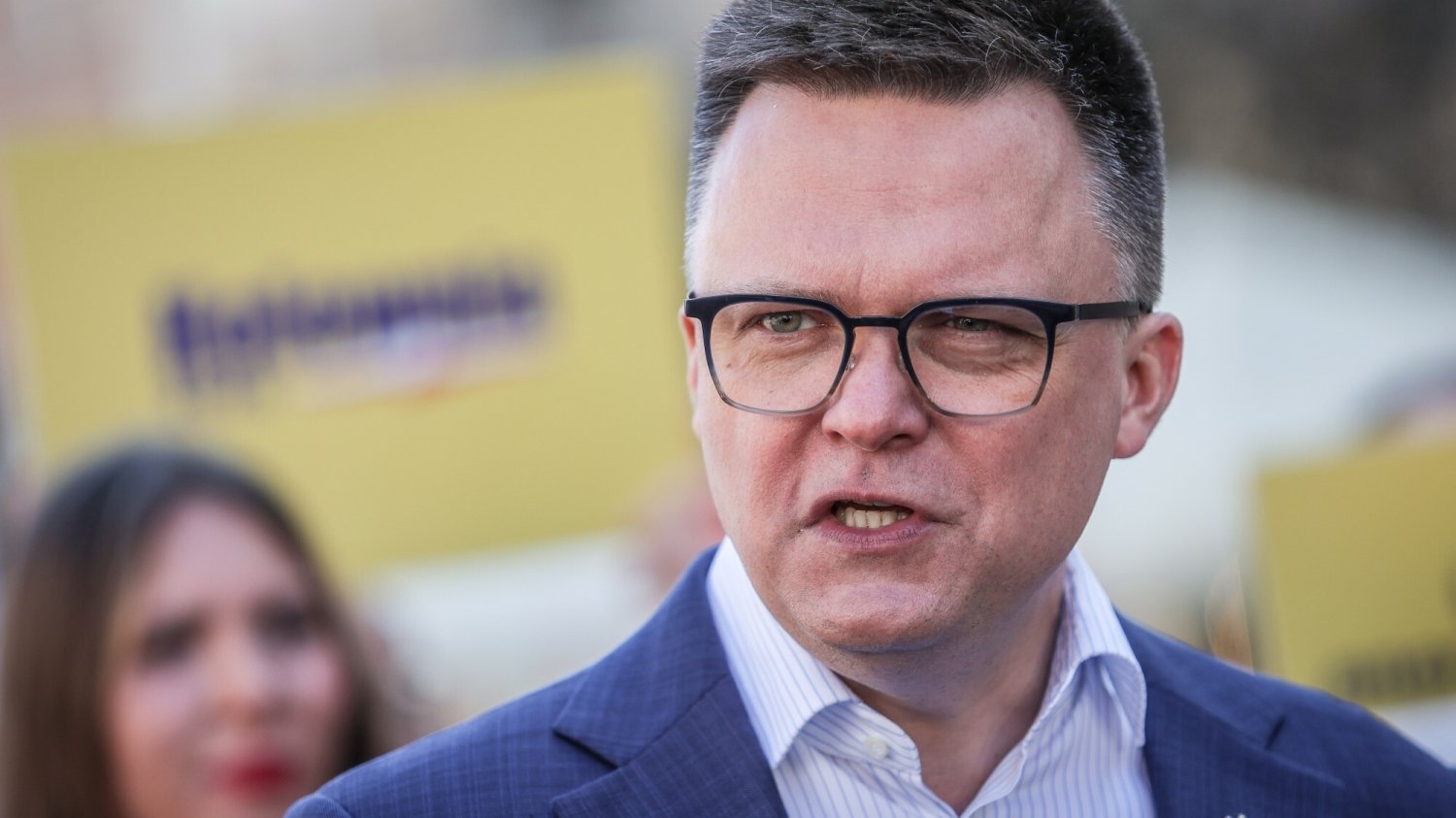 Hołownia się obraził, że go nie zaprosili. Jedzie na debatę do Końskich