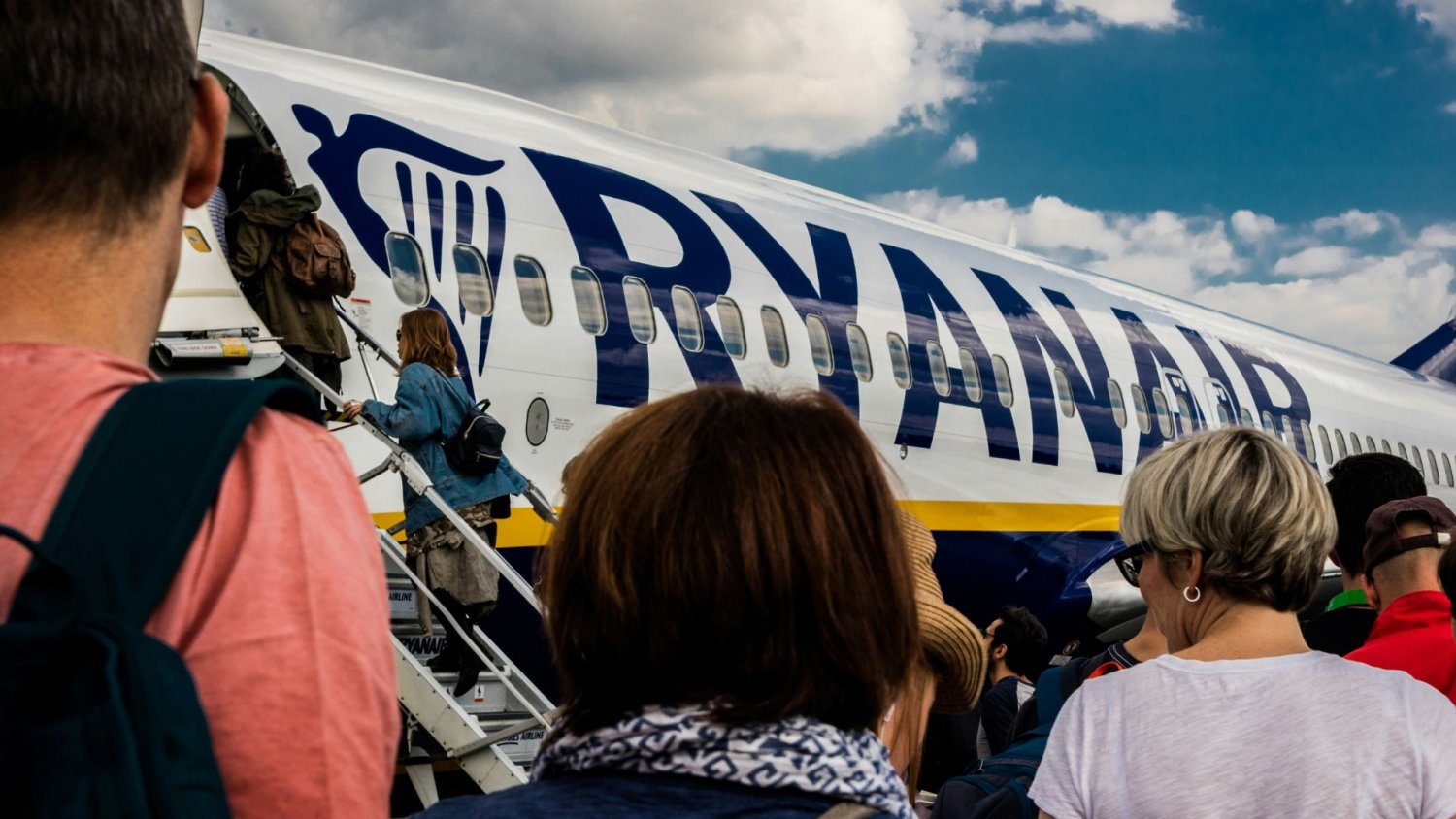 Podróże samolotem coraz bardziej ryzykowne. Paliwo lotnicze w Europie na wykończeniu