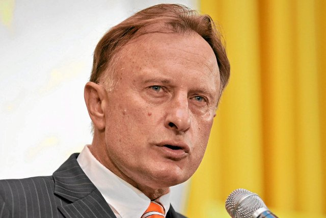 Minister nauki zauważyła, że promotor Marka Goliszewskiego nie kryje, iż uważa się za jego przyjaciela