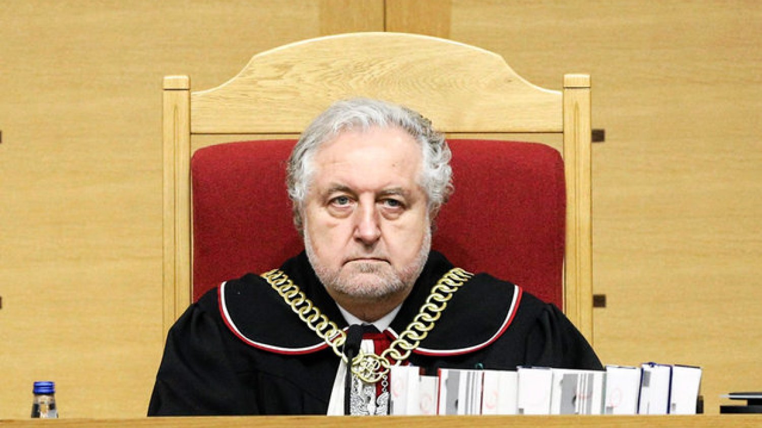 Prof. Andrzej Rzepliński odpowiada dziennikarzowi TVP
