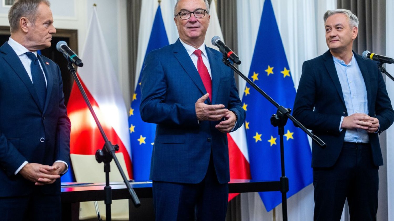 Włodzimierz Czarzasty i Robert Biedroń z Nowej Lewicy oraz przewodniczący PO Donald Tusk.