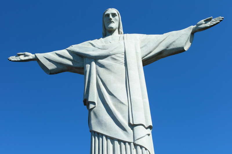 Papież Franciszek z pierwszą zagraniczną wizytą poleciał do [url=http://shutr.bz/160cl8D]Brazylii[/url] - największego katolickiego kraju na świecie.