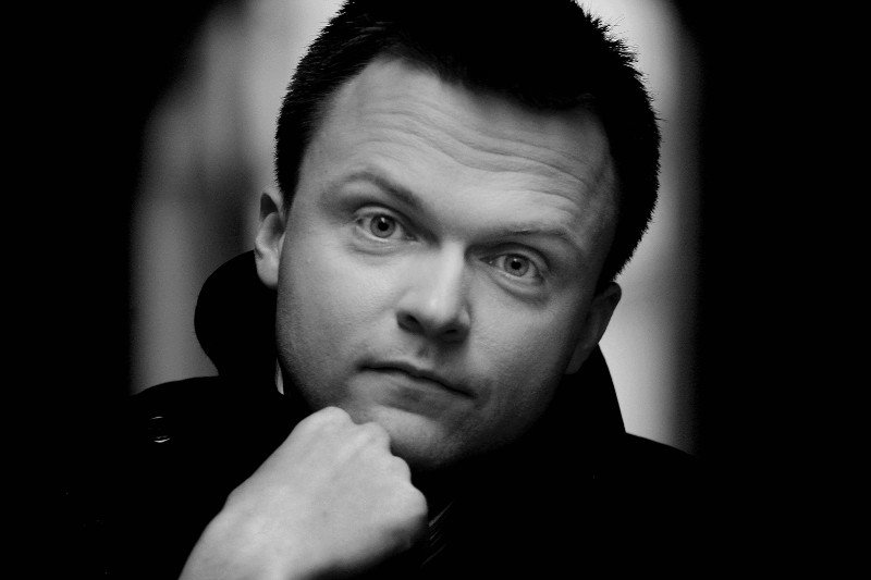 – Wiara nie usuwa życiowych problemów, ale pozwala pokonywać je z podniesionym czołem – mówi Szymon Hołownia w rozmowie z naTemat.