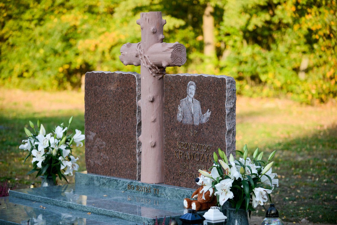 Jaką tajemnicę skrywa grób Krzysztofa Krawczyka?