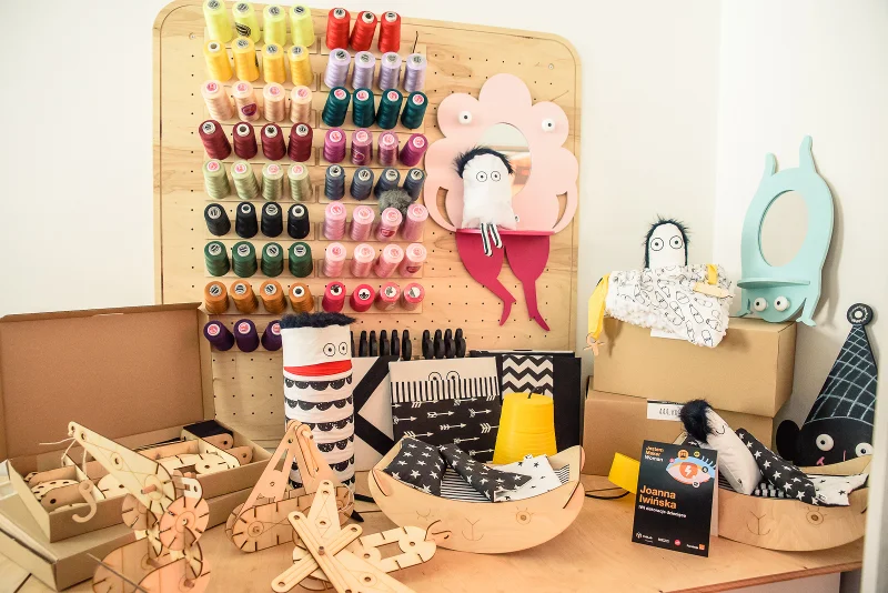Wykonane w czasie programu Maker Woman projekty dekoracji dziecięcych autorstwa Joanny Iwińskiej, absolwentki Akademii Sztuk Pięknych