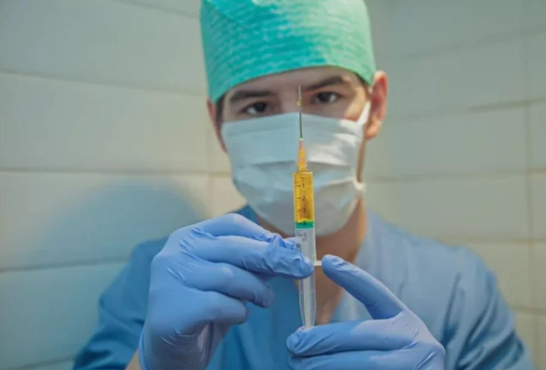 Według ostatnich doniesień nawet do końca lipca wszyscy obywatele Niemiec mogą zostać zaszczepieni przeciwko COVID-19