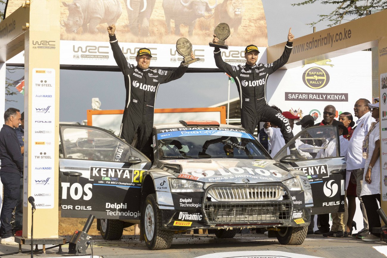 Kajetan Kajetanowicz i Maciej Szczepaniak zwyciężyli w niedzielę w Rajdzie Safari. To była świetna jazda polskiej załogi.