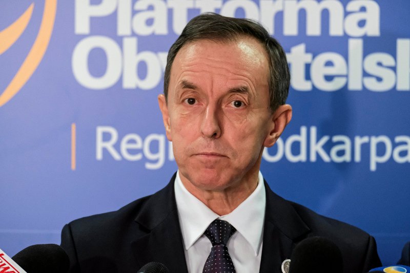 Tomasz Grodzki chce pieniądze przeznaczone dla TVP wydać na onkologię.