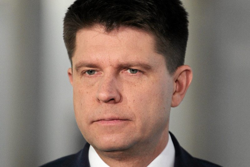 .Nowoczesna po raz pierwszy wyprzedziła Platformę w sondażu. Platforma znowu "wyjdzie z sali"?