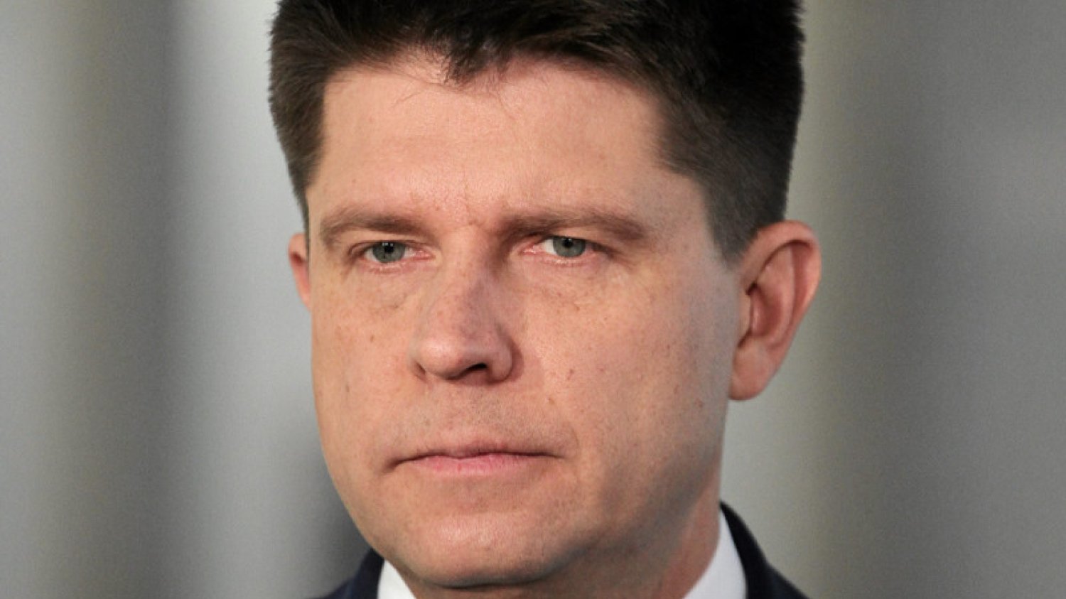 .Nowoczesna po raz pierwszy wyprzedziła Platformę w sondażu. Platforma znowu "wyjdzie z sali"?