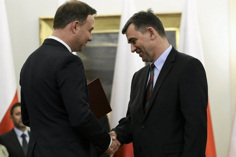 Ambasador w Niemczech Andrzej Przyłębski miał powiedzieć polskiemu dziennikarzowi niemieckiej redakcji, że nie poda mu ręki.