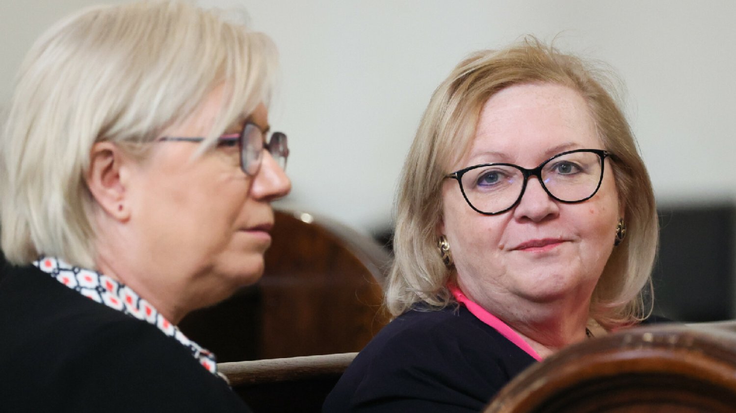 Przyłębska i Manowska vs. Nowacka. TK zawiesza rozporządzenie MEN.