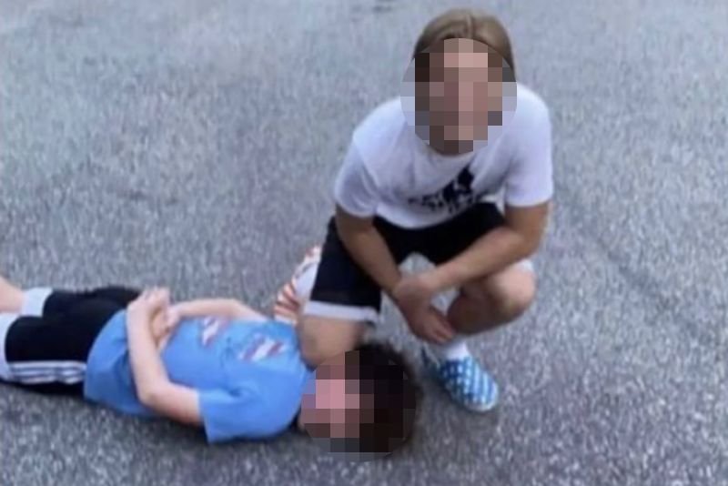 To jedno ze zdjęć z George Floyd Challenge.