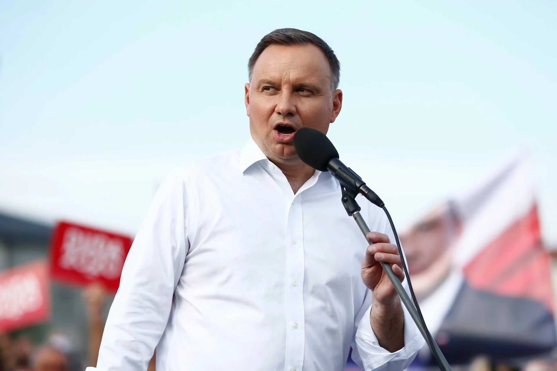 Andrzej Duda nie może być pewny wygranej w wyborach prezydenckich. Takie wnioski płyną z sondażu IBRiS dla Wirtualnej Polski.