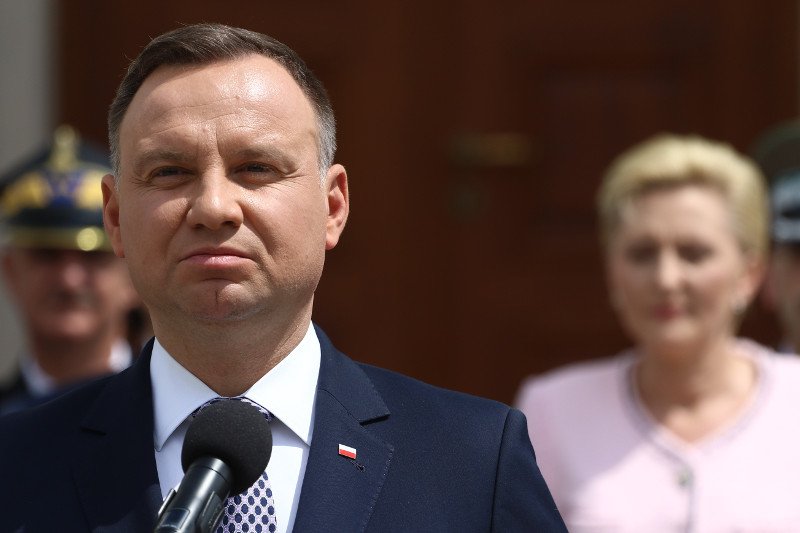 Andrzej Duda został ostro oceniony przez Polaków w nowym sondażu.