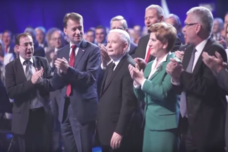 Prawo i Sprawiedliwość nie zamierza ustępować. Właśnie pokazało najnowszy spot, uzasadniający zmiany w sądownictwie.