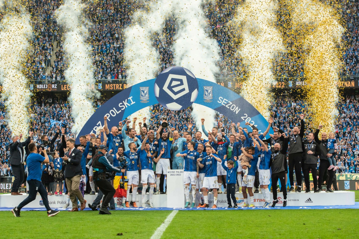 Lech Poznań odzyskał tytuł po siedmiu latach i świetnej końcówce sezonu w PKO Ekstraklasie